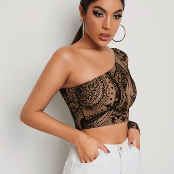 3 for 12  Mesh crop top - Picture 4 of 5